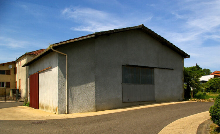 Garage secteur Geaune 99 m² 1