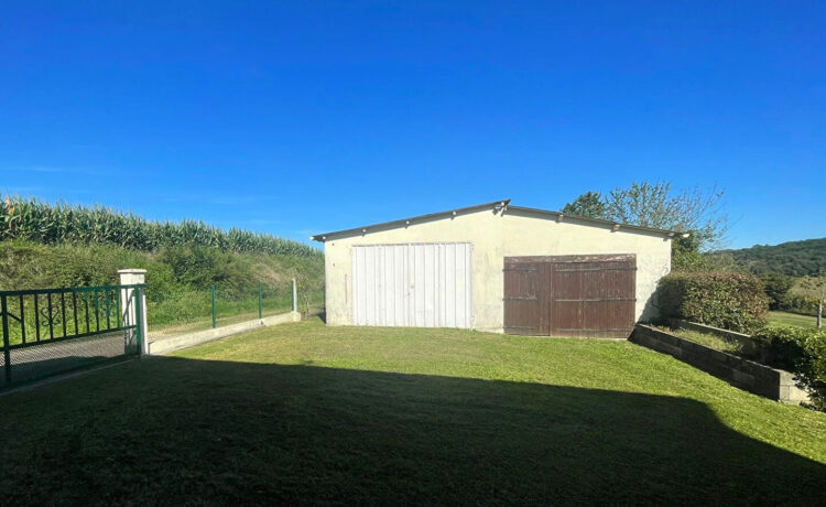 Maison en campagne avec dépendance